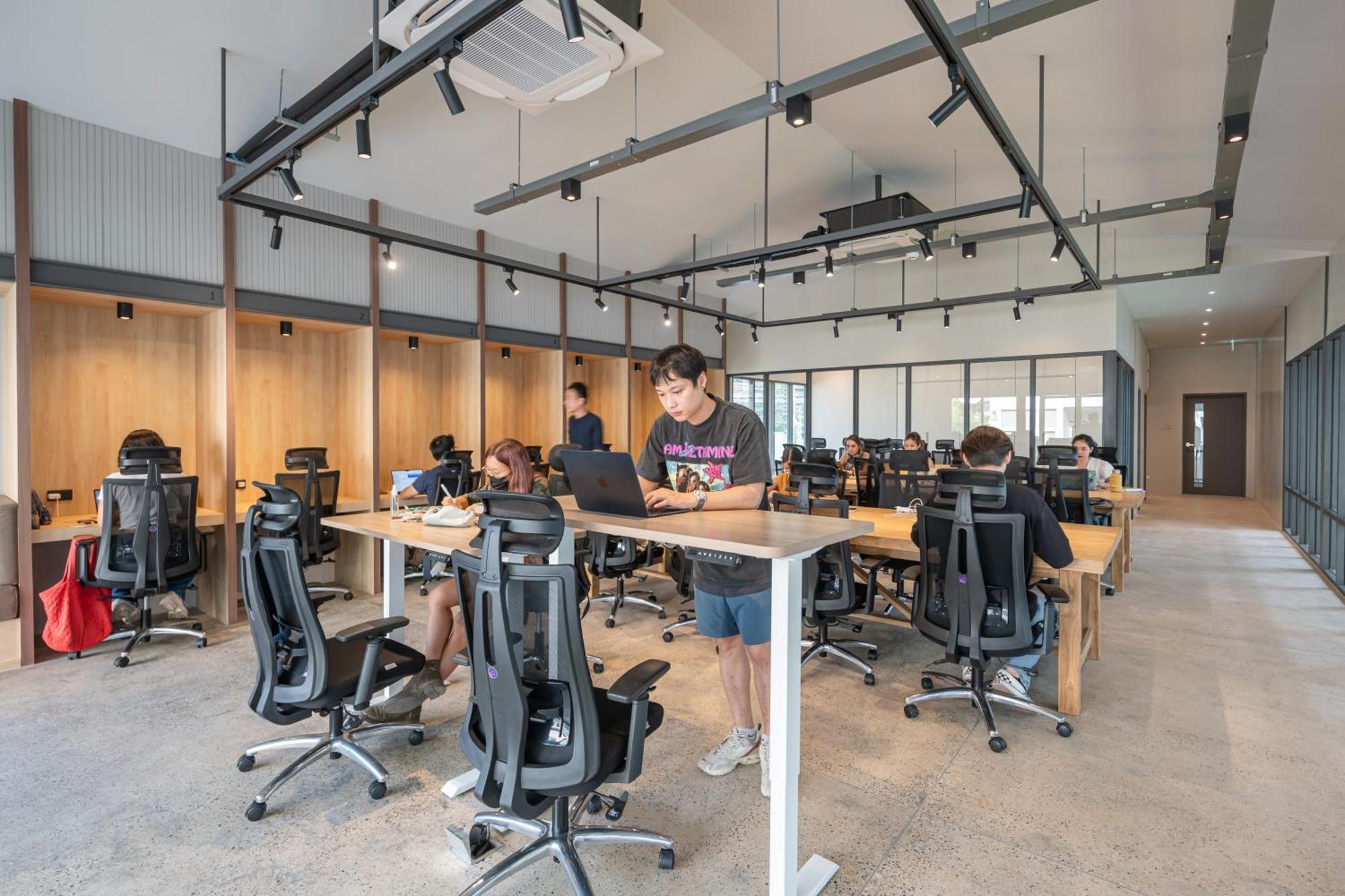 Alt Pingriver Coworking & Coliving Space Chiang Mai Buitenkant foto